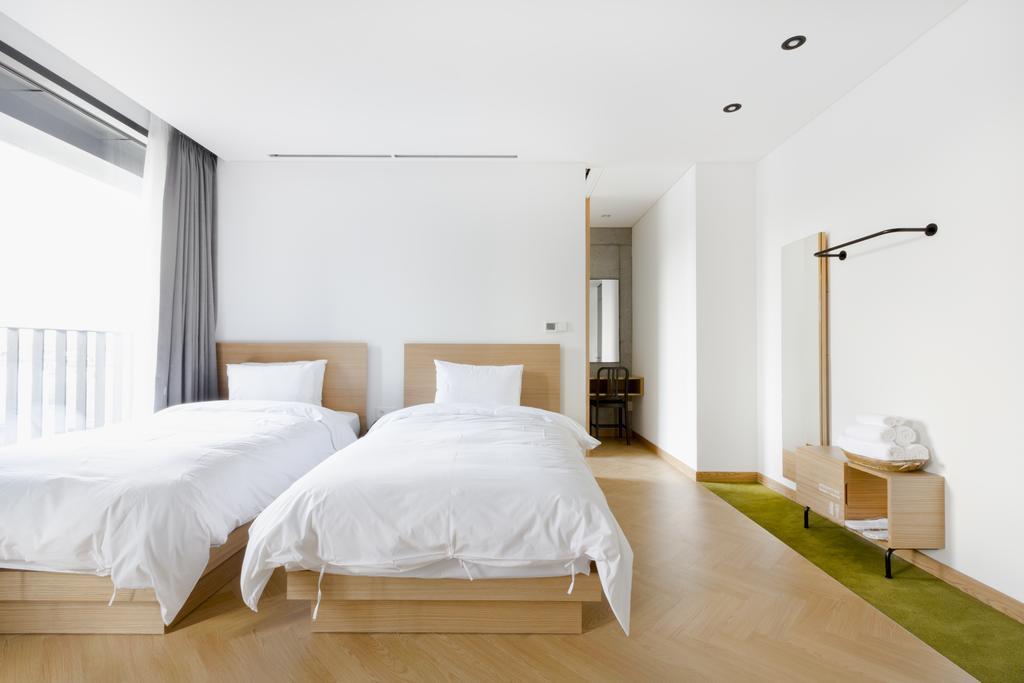 Handpicked & Collections Hotel